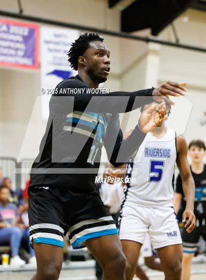 Thumbnail 1 in Riverside Christian Academy vs Combine Academy Varsity (Veterans Showcase 2025) photogallery.