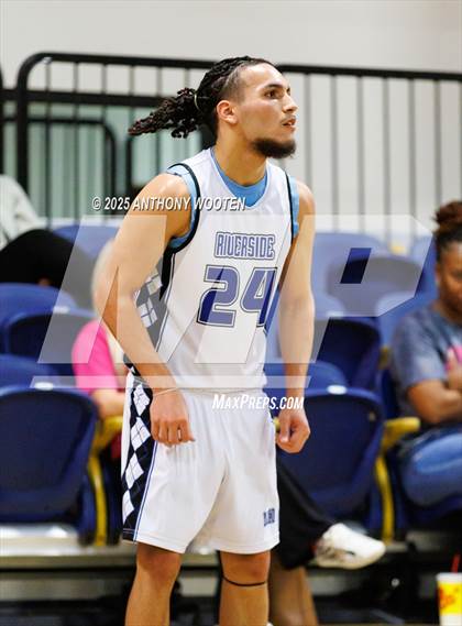 Thumbnail 3 in Riverside Christian Academy vs Combine Academy Varsity (Veterans Showcase 2025) photogallery.