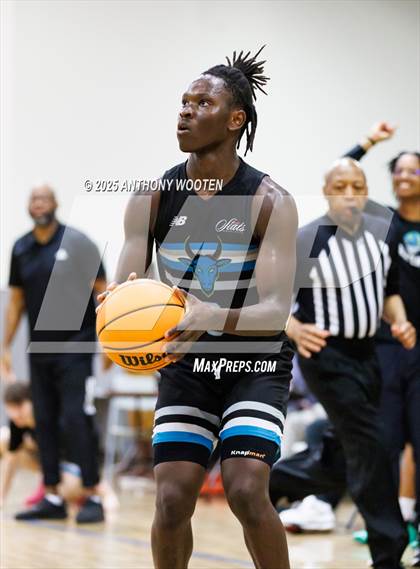 Thumbnail 3 in Riverside Christian Academy vs Combine Academy Varsity (Veterans Showcase 2025) photogallery.