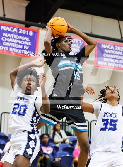 Thumbnail 3 in Riverside Christian Academy vs Combine Academy Varsity (Veterans Showcase 2025) photogallery.