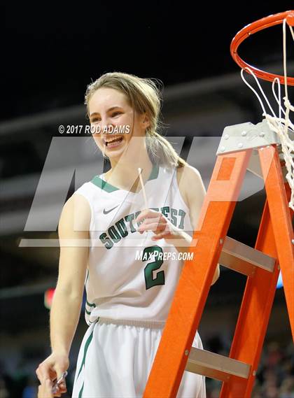 Thumbnail 2 in Lincoln Southwest vs. Millard South (NSAA Class A Final) photogallery.