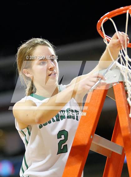 Thumbnail 1 in Lincoln Southwest vs. Millard South (NSAA Class A Final) photogallery.
