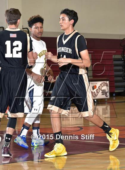 Thumbnail 3 in Rosemont vs. Pioneer (Hunter Classic) photogallery.