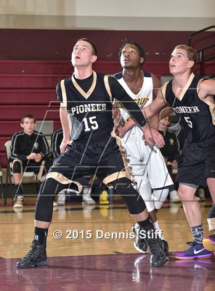 Thumbnail 2 in Rosemont vs. Pioneer (Hunter Classic) photogallery.