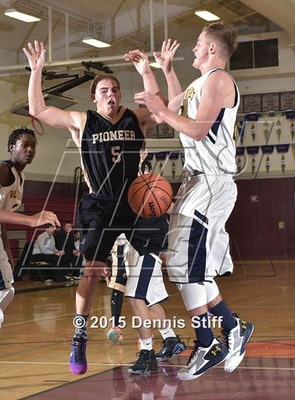 Thumbnail 1 in Rosemont vs. Pioneer (Hunter Classic) photogallery.