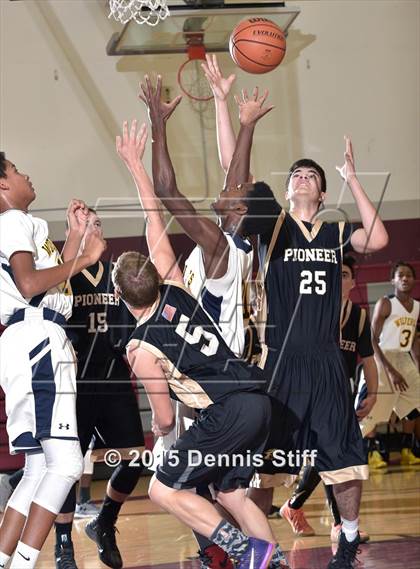 Thumbnail 3 in Rosemont vs. Pioneer (Hunter Classic) photogallery.