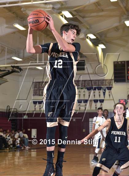 Thumbnail 2 in Rosemont vs. Pioneer (Hunter Classic) photogallery.