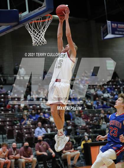 Thumbnail 2 in Richfield vs. Juab (UHSAA 3A Quarterfinal) photogallery.