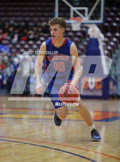 Thumbnail 3 in Richfield vs. Juab (UHSAA 3A Quarterfinal) photogallery.