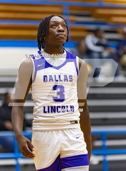 Thumbnail 3 in West Brook vs. Lincoln (Beaumont ISD/YMBL Basketball Tournament) photogallery.
