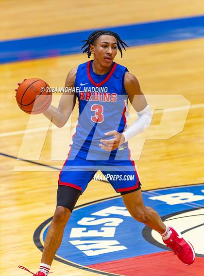 Thumbnail 1 in West Brook vs. Lincoln (Beaumont ISD/YMBL Basketball Tournament) photogallery.