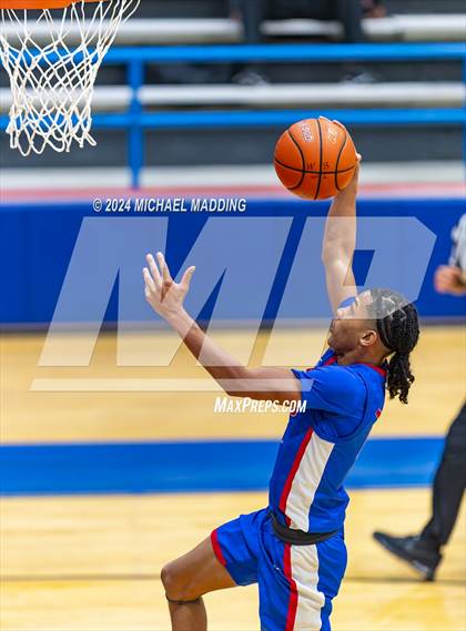 Thumbnail 1 in West Brook vs. Lincoln (Beaumont ISD/YMBL Basketball Tournament) photogallery.