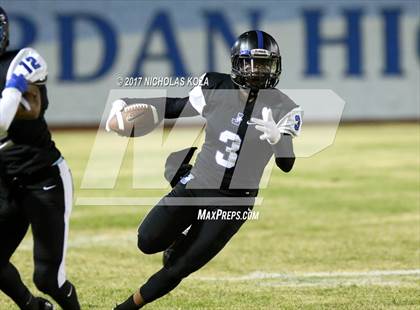 Thumbnail 2 in Verbum Dei vs. Jordan photogallery.