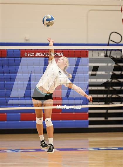 Thumbnail 1 in Lakeland @ Lake City (Scrimmage) photogallery.