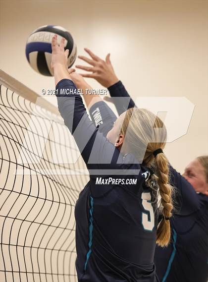 Thumbnail 1 in Lakeland @ Lake City (Scrimmage) photogallery.