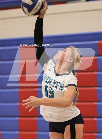 Thumbnail 1 in Lakeland @ Lake City (Scrimmage) photogallery.
