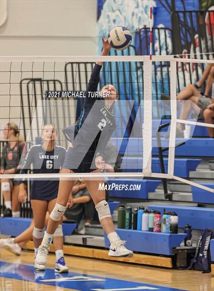Thumbnail 1 in Lakeland @ Lake City (Scrimmage) photogallery.