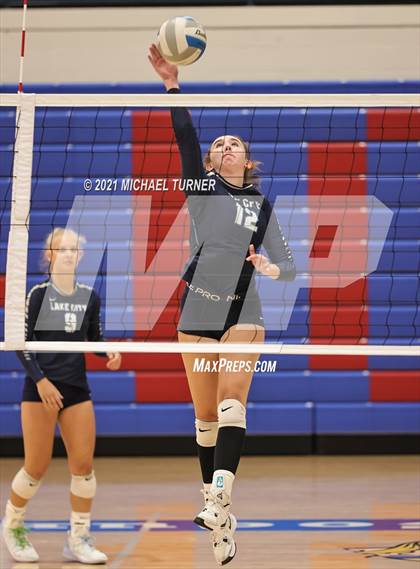 Thumbnail 2 in Lakeland @ Lake City (Scrimmage) photogallery.