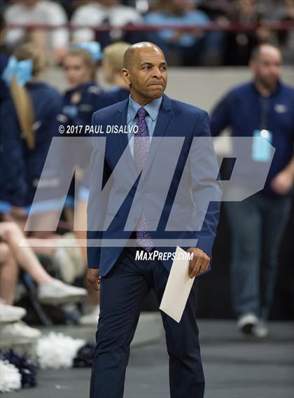 Thumbnail 3 in Valor Christian vs. Golden (CHSAA 4A Semi-Final) photogallery.