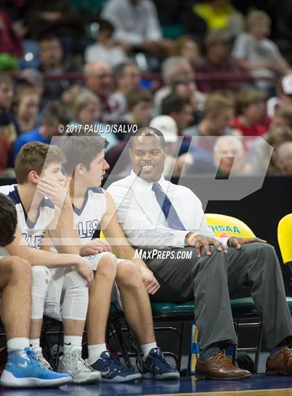 Thumbnail 3 in Valor Christian vs. Golden (CHSAA 4A Semi-Final) photogallery.