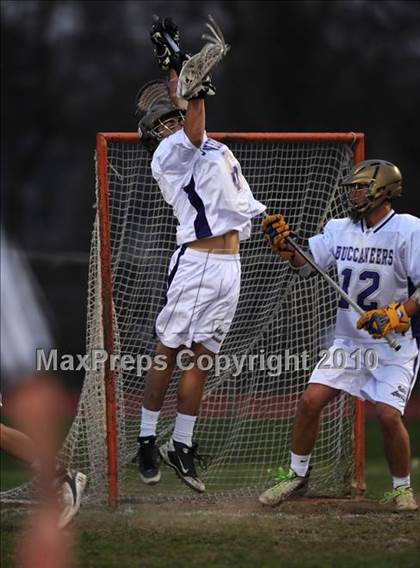 Thumbnail 3 in Islip vs. Comsewogue photogallery.