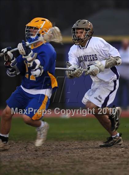 Thumbnail 1 in Islip vs. Comsewogue photogallery.