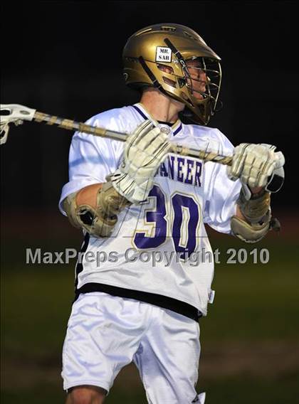 Thumbnail 2 in Islip vs. Comsewogue photogallery.