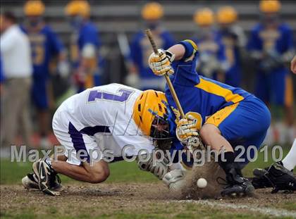 Thumbnail 2 in Islip vs. Comsewogue photogallery.
