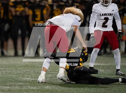 Thumbnail 2 in Lakewood vs Foothill (CIF-SS Division 5 Round 2) photogallery.