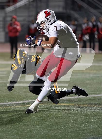 Thumbnail 2 in Lakewood vs Foothill (CIF-SS Division 5 Round 2) photogallery.