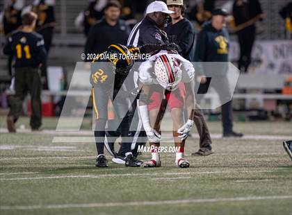 Thumbnail 1 in Lakewood vs Foothill (CIF-SS Division 5 Round 2) photogallery.