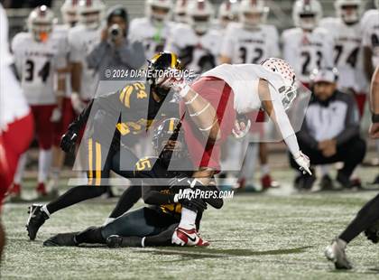 Thumbnail 3 in Lakewood vs Foothill (CIF-SS Division 5 Round 2) photogallery.