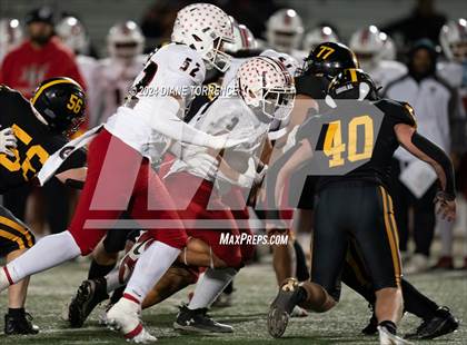 Thumbnail 3 in Lakewood vs Foothill (CIF-SS Division 5 Round 2) photogallery.