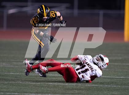 Thumbnail 2 in Lakewood vs Foothill (CIF-SS Division 5 Round 2) photogallery.