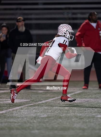 Thumbnail 2 in Lakewood vs Foothill (CIF-SS Division 5 Round 2) photogallery.