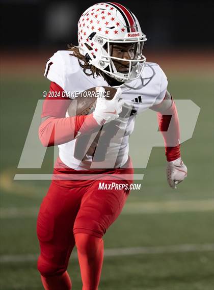 Thumbnail 2 in Lakewood vs Foothill (CIF-SS Division 5 Round 2) photogallery.