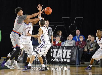 Thumbnail 1 in Rainier Beach vs Garfield (WIAA 3A Semifinal)  photogallery.