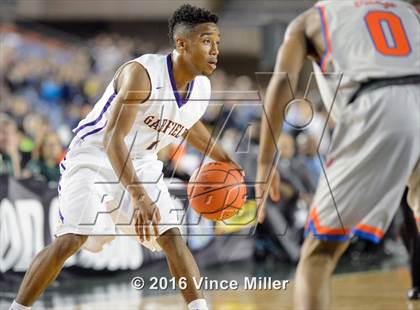 Thumbnail 2 in Rainier Beach vs Garfield (WIAA 3A Semifinal)  photogallery.