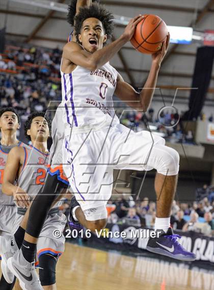 Thumbnail 1 in Rainier Beach vs Garfield (WIAA 3A Semifinal)  photogallery.