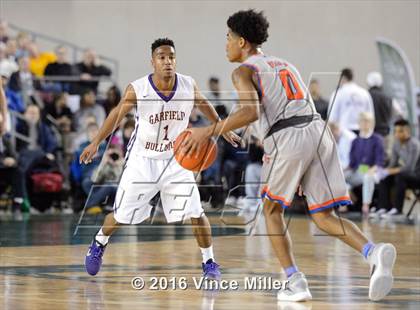Thumbnail 1 in Rainier Beach vs Garfield (WIAA 3A Semifinal)  photogallery.