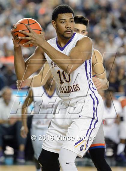 Thumbnail 3 in Rainier Beach vs Garfield (WIAA 3A Semifinal)  photogallery.