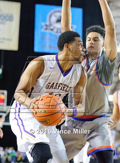 Thumbnail 1 in Rainier Beach vs Garfield (WIAA 3A Semifinal)  photogallery.
