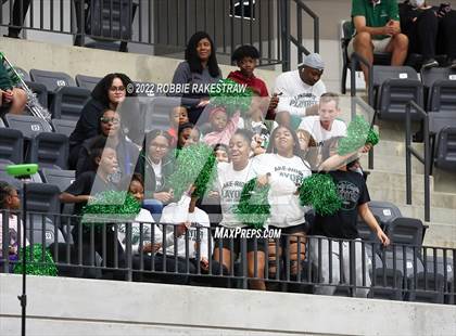 Thumbnail 1 in DeSoto vs. Lake Ridge (UIL 6A Quarterfinals) photogallery.