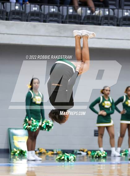 Thumbnail 1 in DeSoto vs. Lake Ridge (UIL 6A Quarterfinals) photogallery.