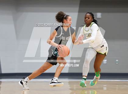 Thumbnail 2 in DeSoto vs. Lake Ridge (UIL 6A Quarterfinals) photogallery.