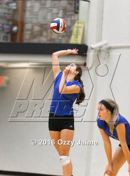 Thumbnail 3 in New Braunfels @ Johnson photogallery.