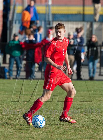 Thumbnail 2 in Fairport vs. Guilderland (NYSPHSAA Class AA Semifinal) photogallery.