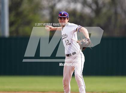 Thumbnail 2 in Farmersville vs Caddo Mills (Edgewood Tournament) photogallery.
