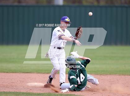 Thumbnail 1 in Farmersville vs Caddo Mills (Edgewood Tournament) photogallery.