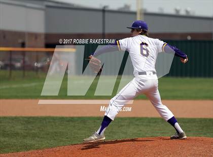 Thumbnail 2 in Farmersville vs Caddo Mills (Edgewood Tournament) photogallery.